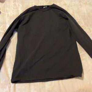 Men's Black Long-Sleeve Crewneck Shirt